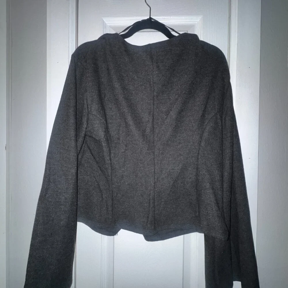 🖤✨ H&M Cropped Cardigan | Size L ✨🖤 - Picture 12 of 12